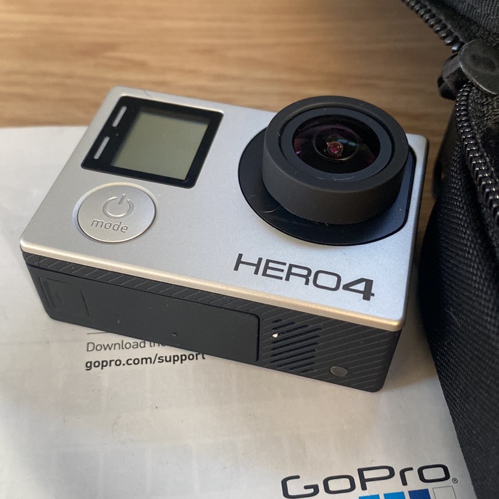 GoPro Hero 4 with all parts